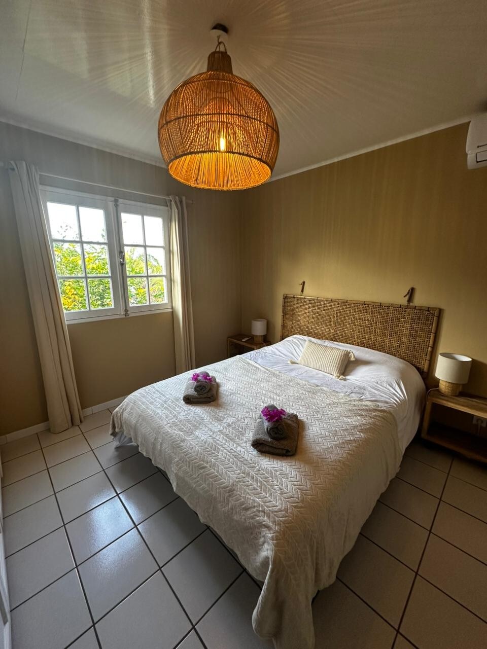 საძინებელი 1