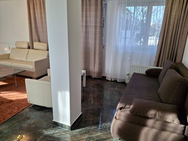4* Apartment near BMW gallery image 2