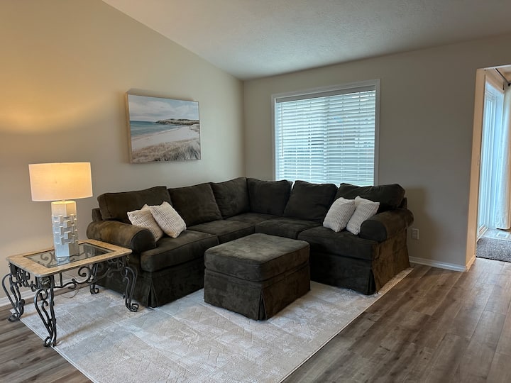 Kozy Keizer Getaway w/ Fireplace - Houses for Rent in Keizer