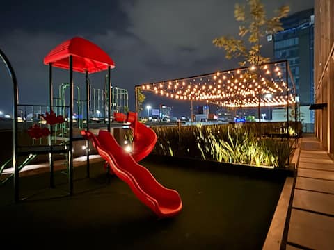 Two luxury apartments for groups of up to 25 people