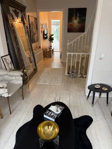 Historic White Mansion | Bosphorus & Church View#1 gallery image 3