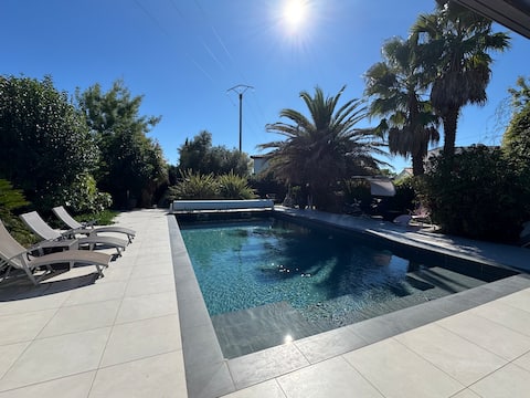 Chez Isa - with indoor jacuzzi and pool