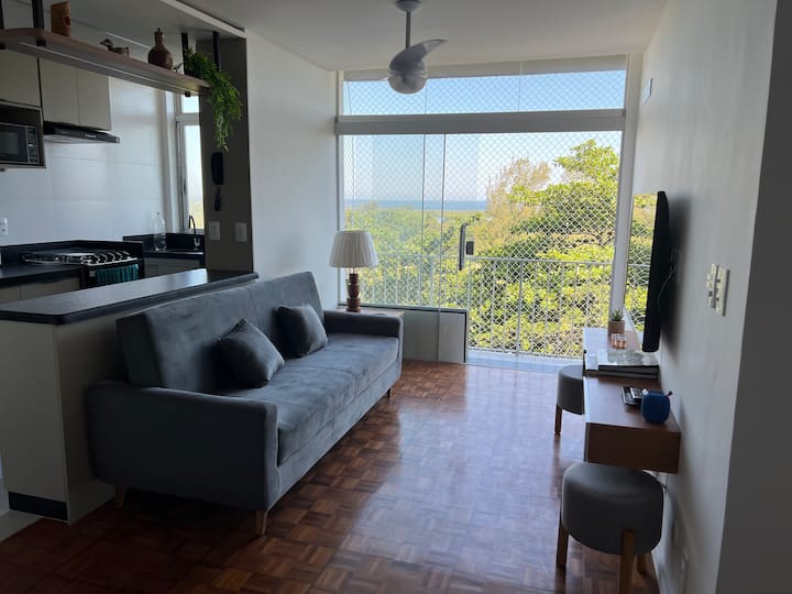 Safisha sehemu inayotazama kijani kibichi, Lagoa na Reserve Beach kwenye mandharinyuma.