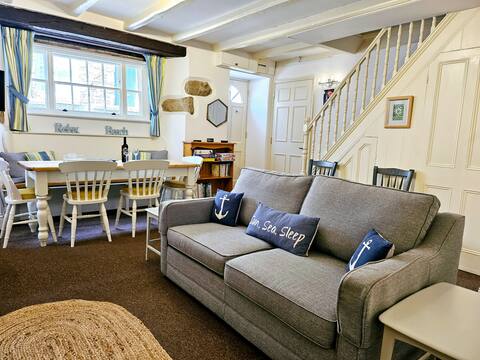 Popular Airbnb listing: Cottage in Mousehole in Penzance