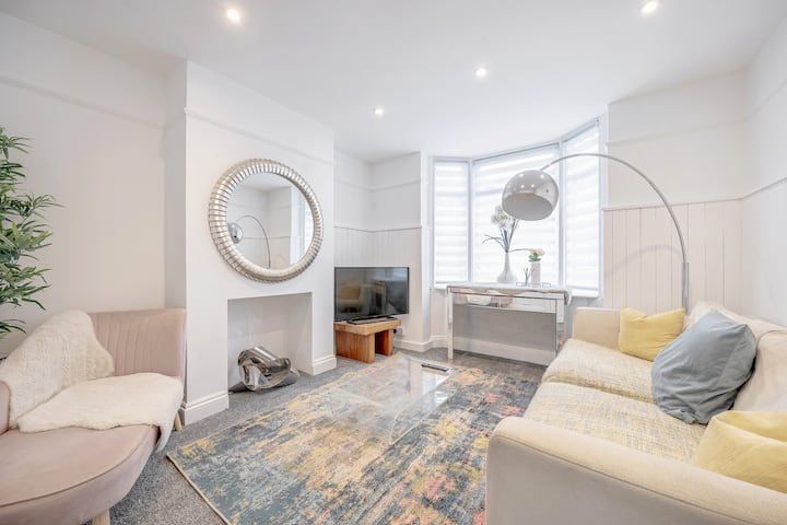Egham/staines - Refurbished Victorian Large Garden - London Heathrow Airport (LHR)