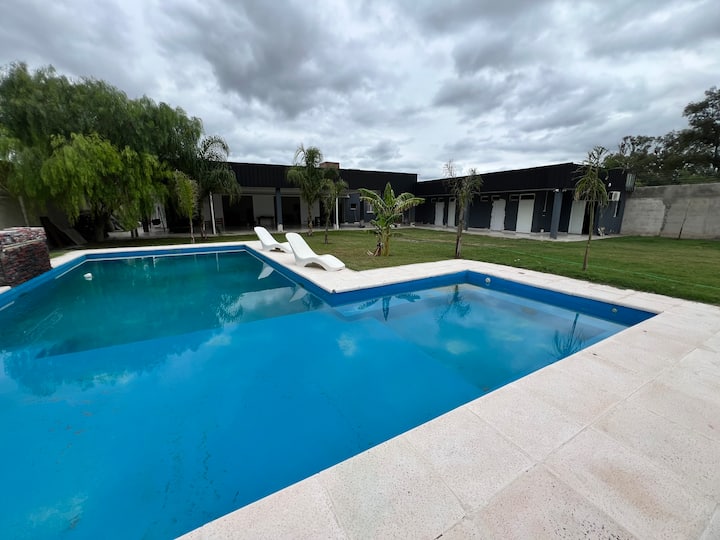 Amplia Finca Con Pileta - Provincia de Santiago del Estero