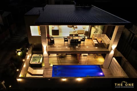Luxury Papamoa Beach | Pool | Spa | Pet Friendly