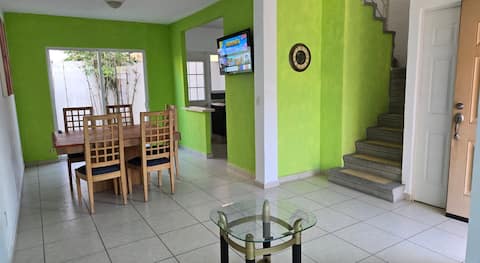Successful Airbnb property: center 8 guests we bill in Santiago