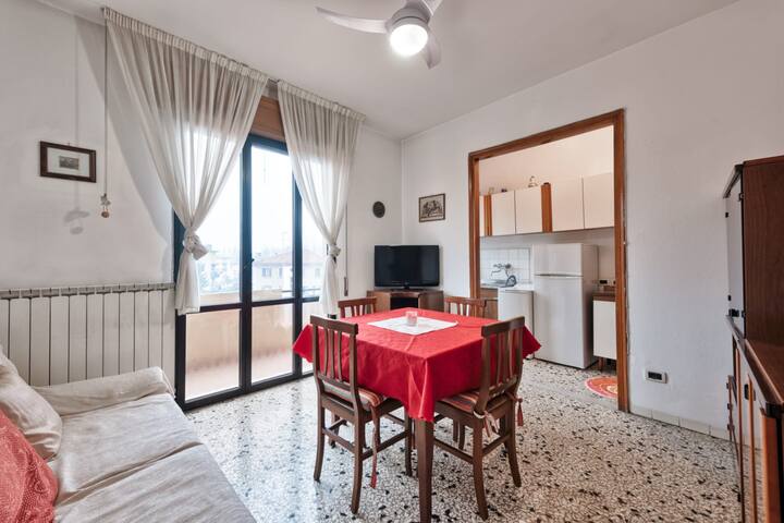Venice Room managed Airbnb listing 3
