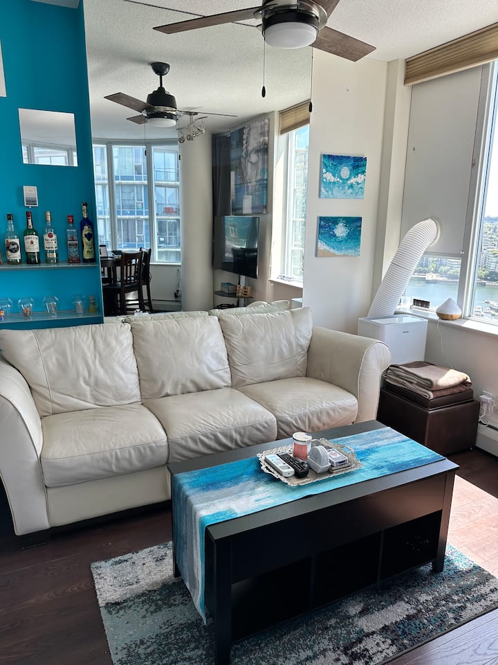 High-floor Corner 1br Views | Steps To Bc Place+ac - Vancouver