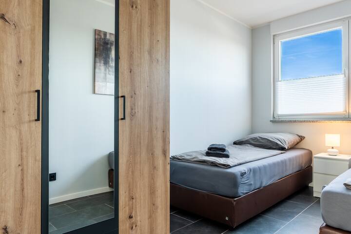 Спалня с единични легла