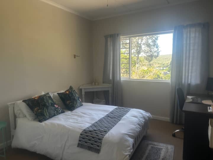 საძინებელი 4