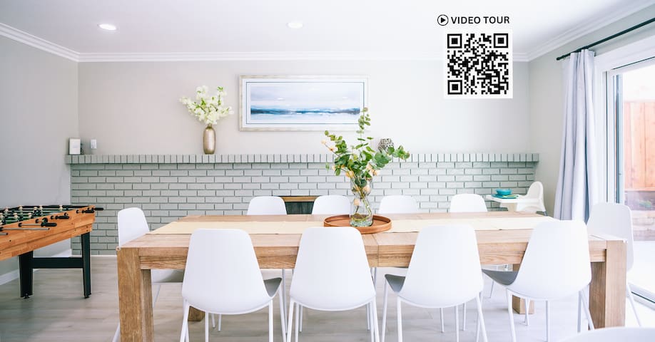 Modern Spacious 5BR Retreat | Games & Large Yard