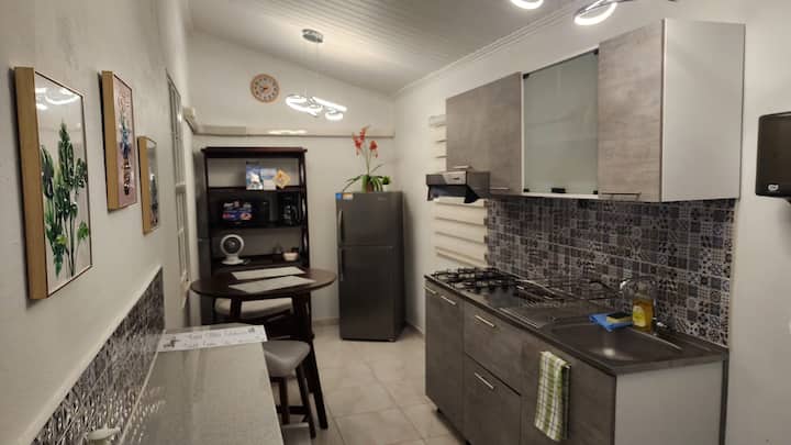 New Apartment Next To A Restaurant In Palm Beach. - 아루바