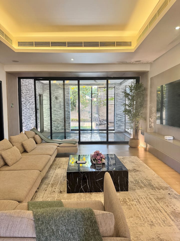 AB VILLA (Private pool +cinema)