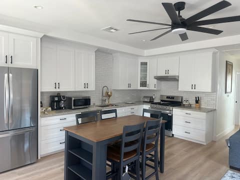 Top performing Airbnb: Ocean Breeze Casita in Torrance