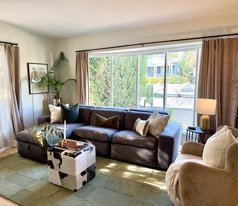 Top Airbnb: South Park Designer Stay | 2BR Modern Home w/ Yard in San Diego