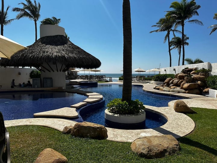 Depa Con Jacuzzi + Club De Playa Frente Al Mar - Acapulco