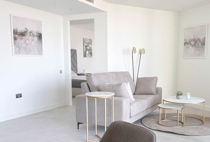 Eurocity - One Bedroom City View - San Roque