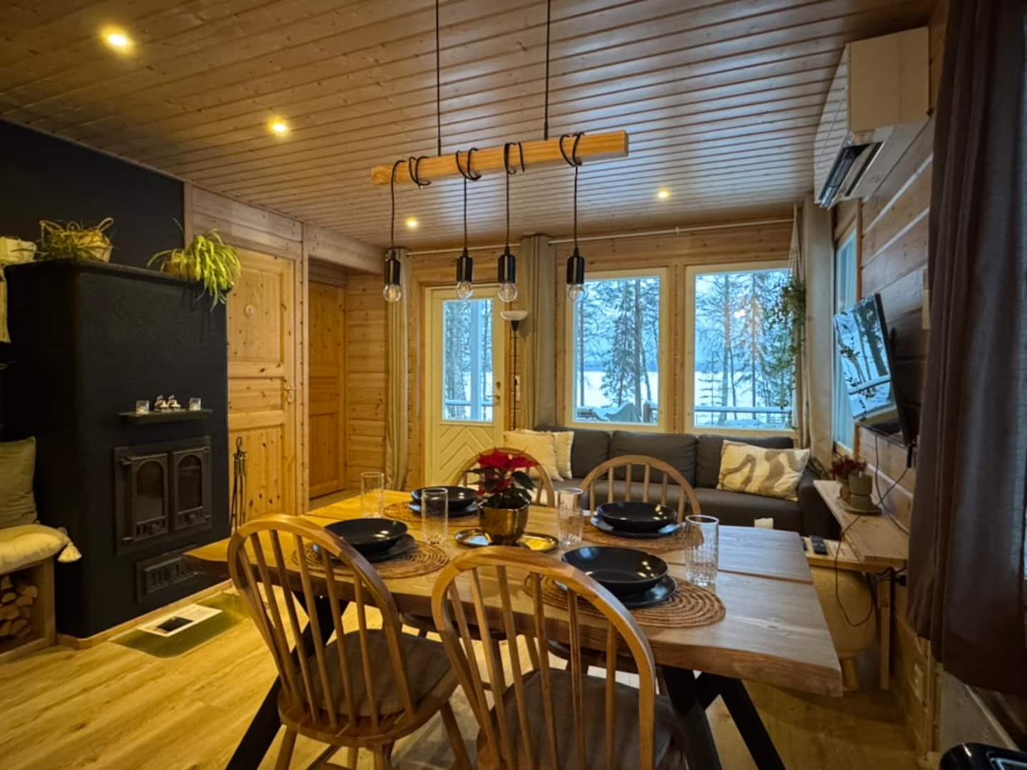 Rauhala, Lake Cabin 5
