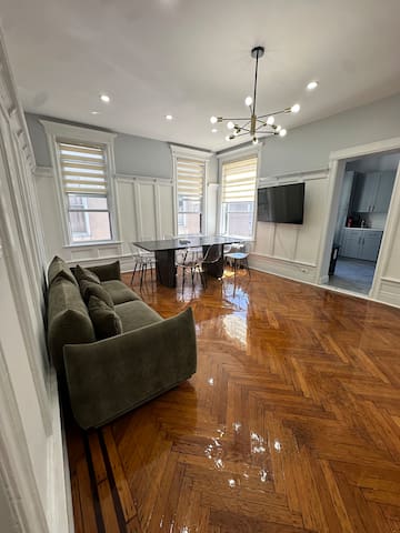 Beautiful Brooklyn brownstone! 1 block from Subway
