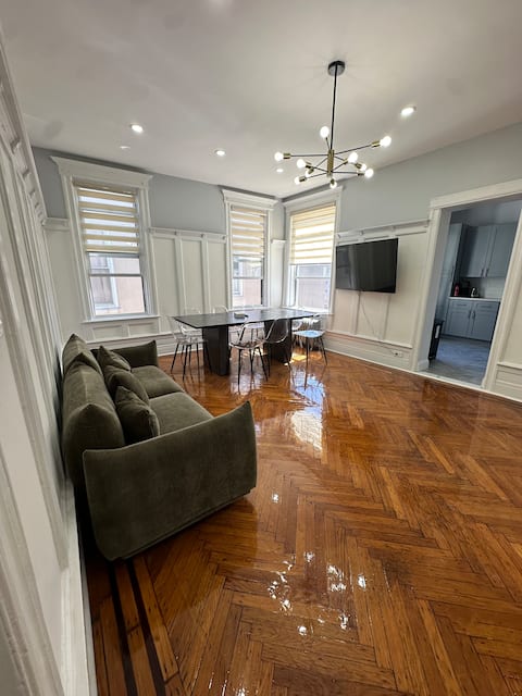 Beautiful Brooklyn brownstone! 1 block from Subway