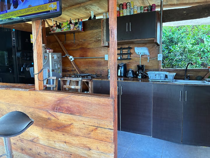 Cbñ Rústica Oasis, Céntrica Y Llena De Naturaleza - Montenegro