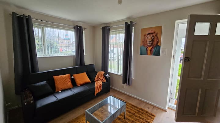 Cosy Apartment Close To City Centre - Perry Barr - Birmingham 