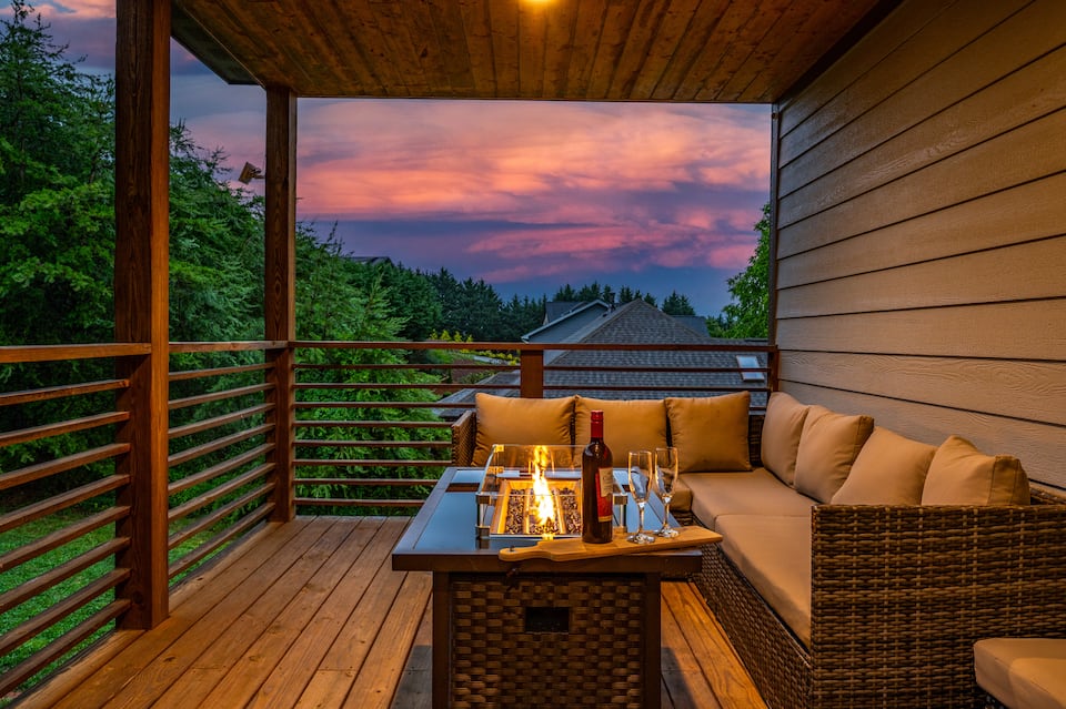 Ashe & Ember, an art-filled house near Asheville, Asheville, North Carolina, United States, photo 6 of 10