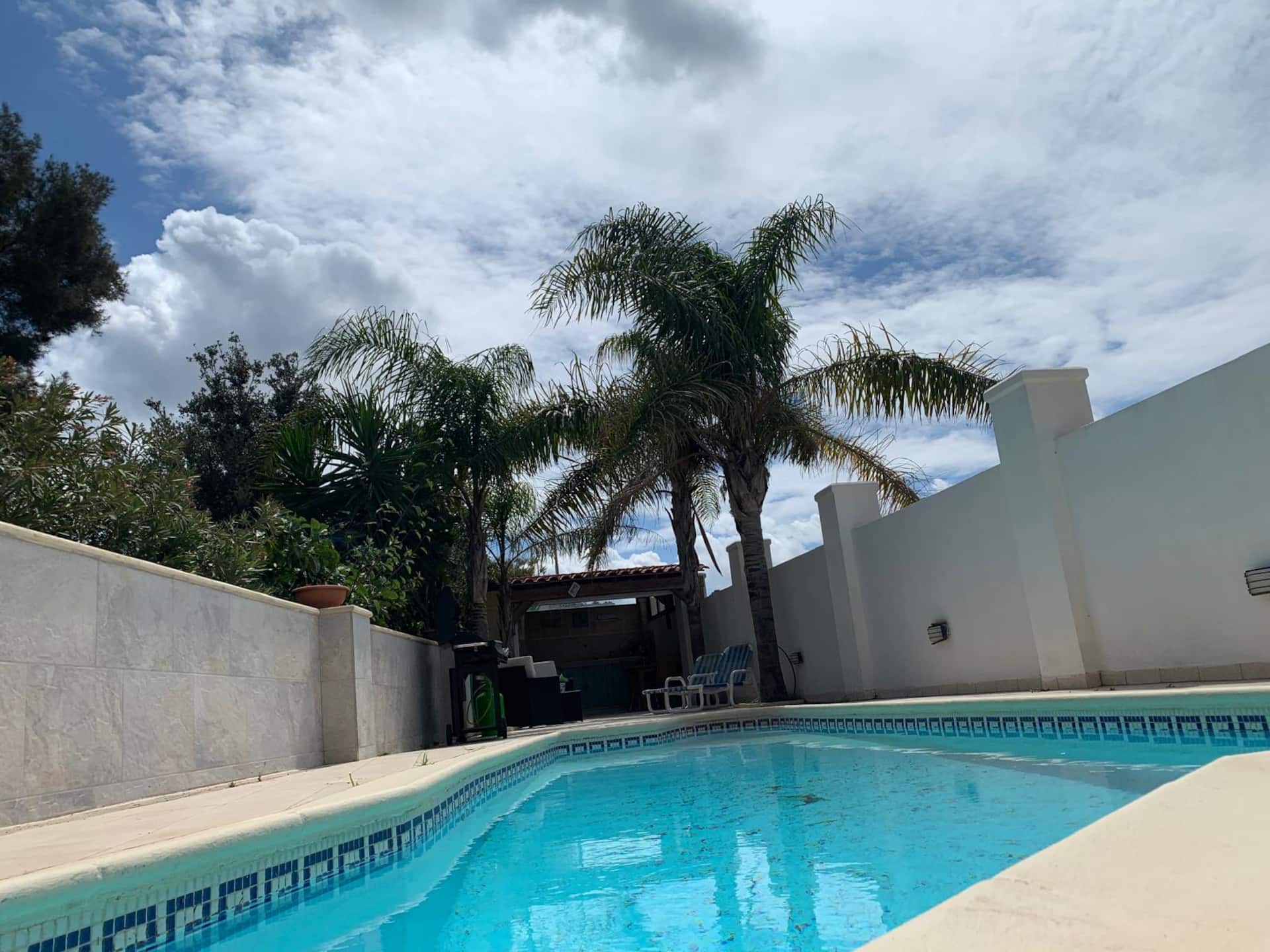 Apartment with POOL, near beach and St. Julians