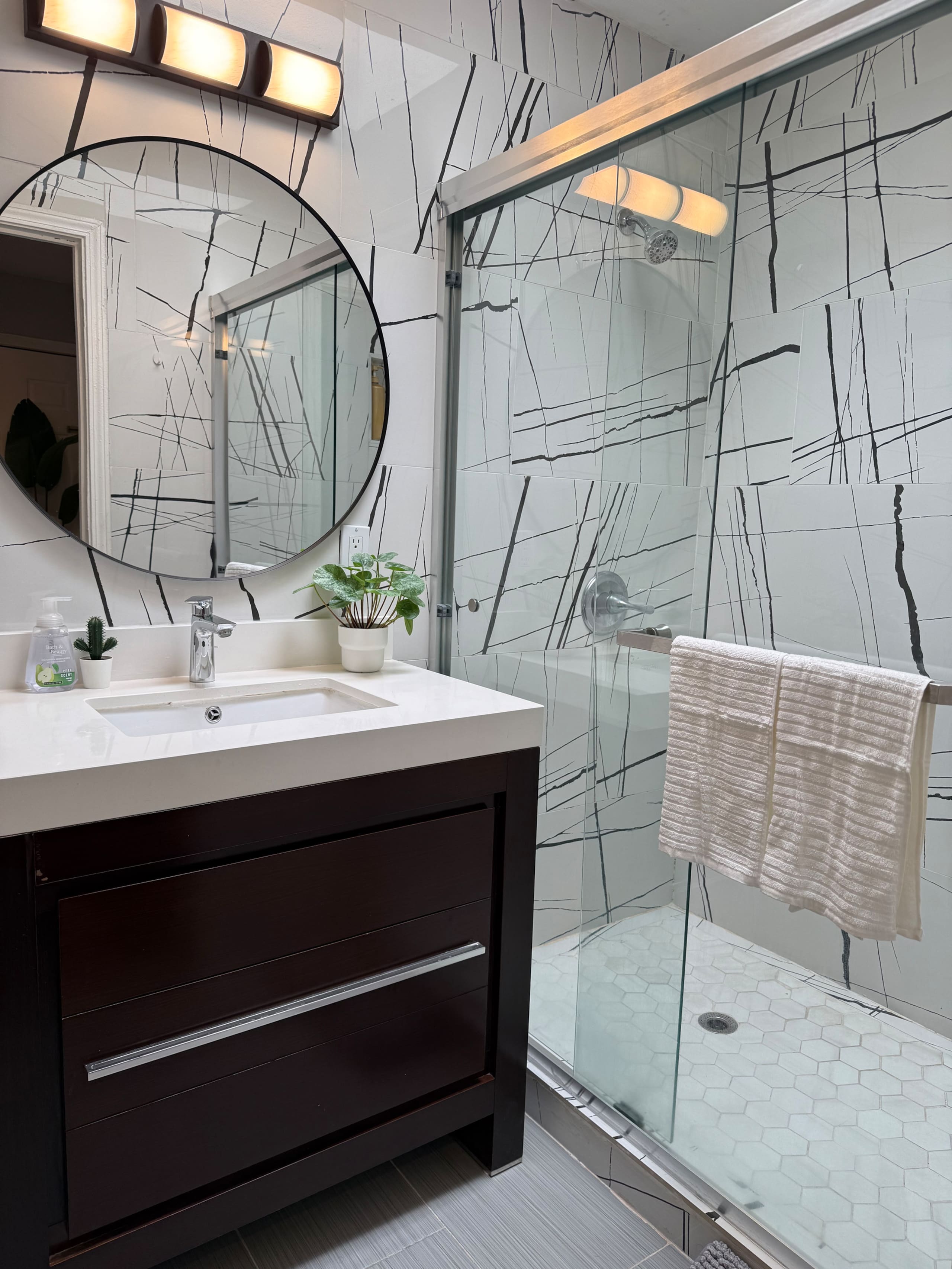 Home in San Francisco · ★4.59 · 3 bedrooms · 3 beds · 1 bath - Image 37
