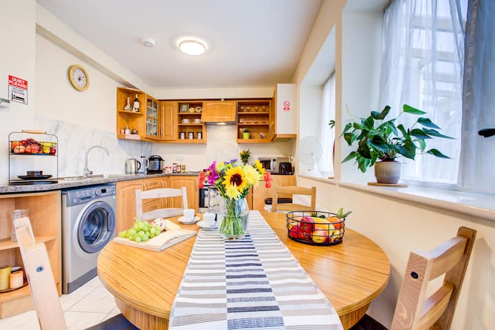 Bright Cosy Studio & Free Parking-greater London - Enfield, UK