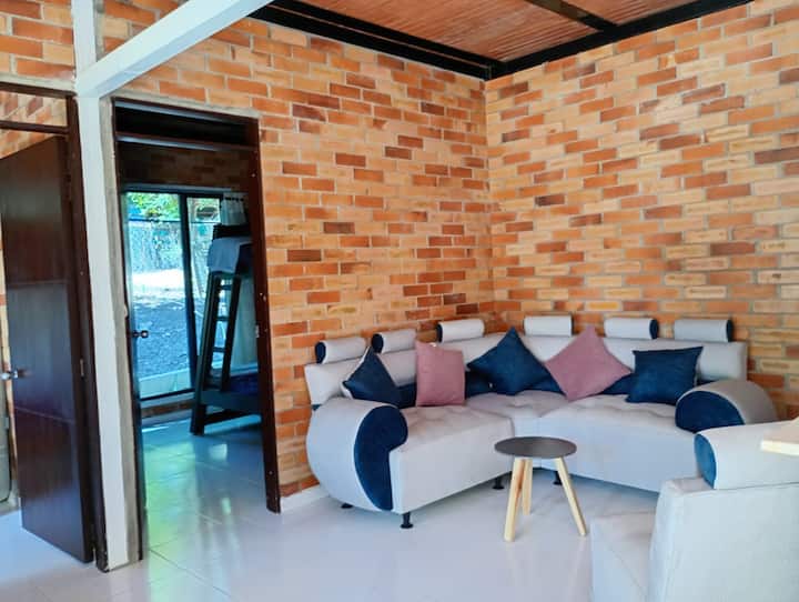 Casa Con Jacuzzi - Apulo