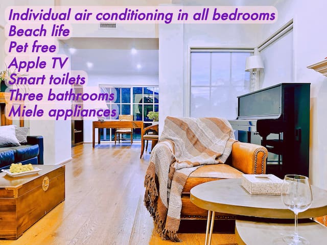 Luxury villa/beach life/security garde/pet free