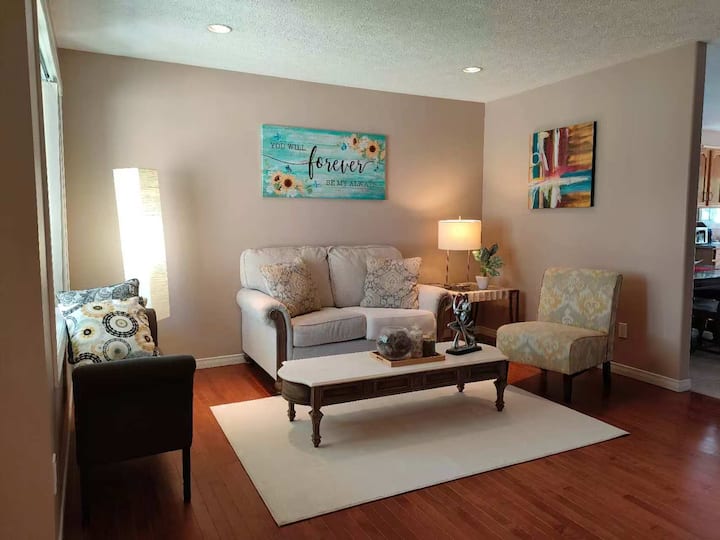 Spacious 3-bed Home In S Windsor - 溫莎