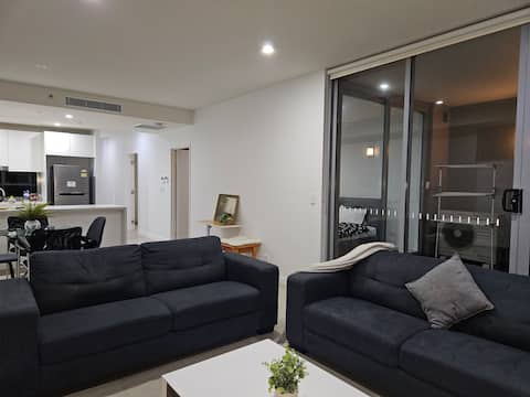 Top performing Airbnb: Z-Mascot 2 beds 10 Close to station easy anywhere in Mascot
