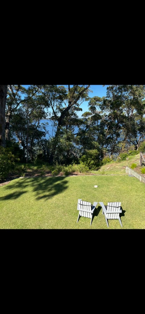 Popular Airbnb listing: Quiet Little Sanctuary 5 mins walk to Palm Beach in Sanctuary Point