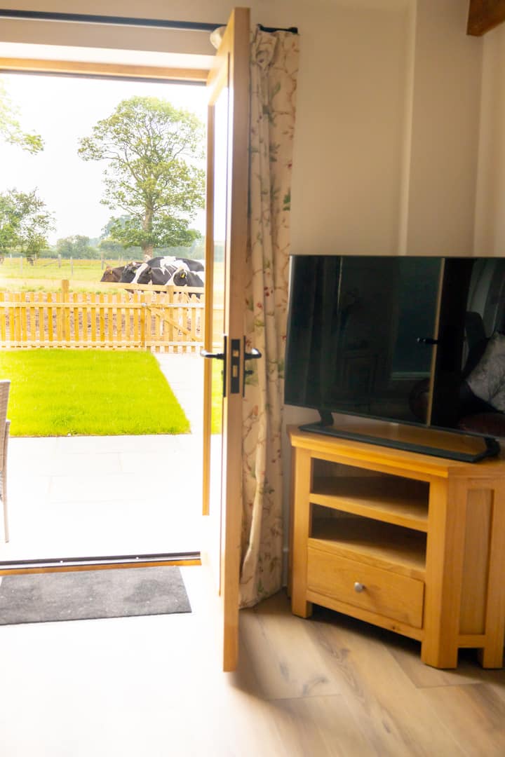 The Oak At Pinfold Barns - Whitchurch