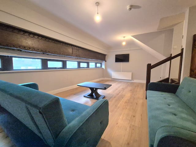 Temple Bar Trinity Gates Loft