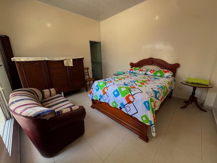 Kamer met een comfortabel bed voor de beste nachtrust