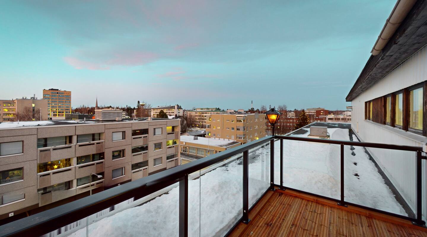 Penthouse With Swimmingpool. 4