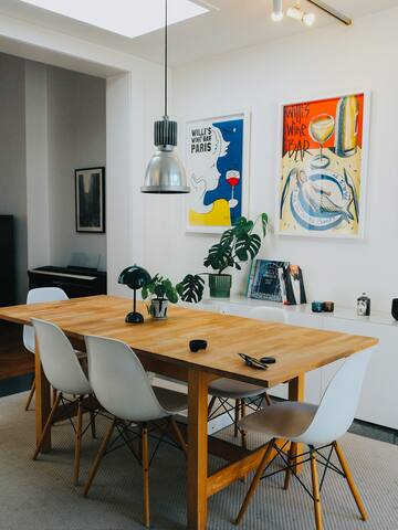 Art Nouveau house with beautiful garden gallery image 3