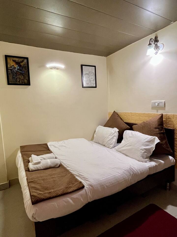 საძინებელი 4