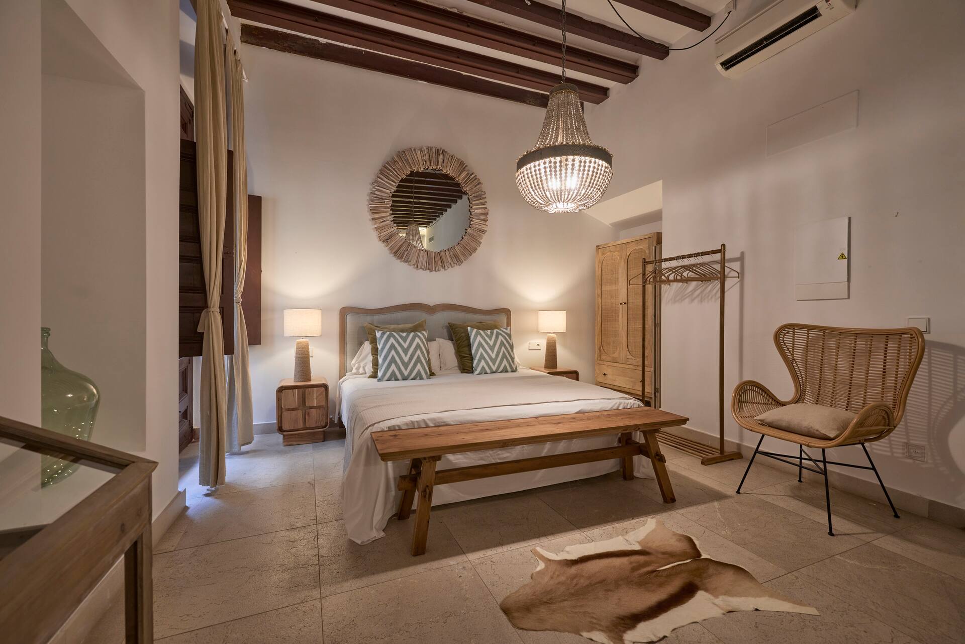 Can Savella Apartment Suite