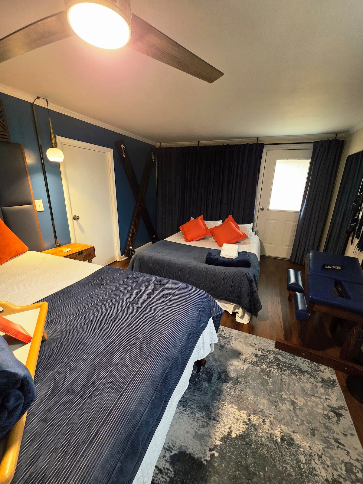 【R&B】room service ZEST, Adult's Only Kinky Retreat in Waycross, Georgia, United
