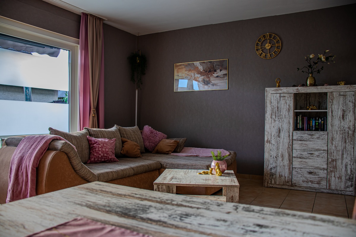 Popular Airbnb listing: Apartment with south-facing terrace in Arnsberg