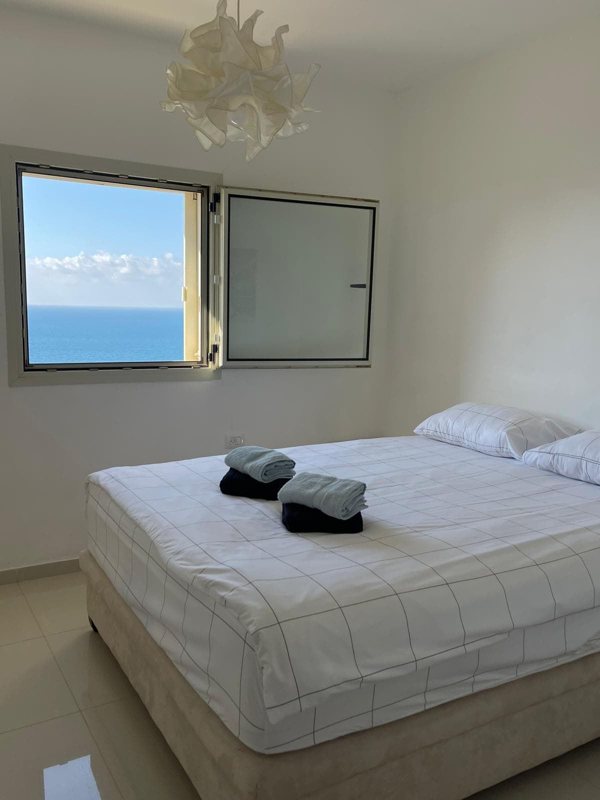 Luksuzni bračni krevet 