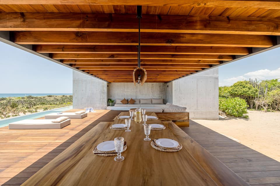 Casa Nopales, a concrete house in a turtle sanctuary, Santa María Tonameca, Oaxaca, Mexico, photo 4 of 10