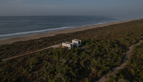 Secluded Brutalist Beach Retreat w/ Infinity Pool
