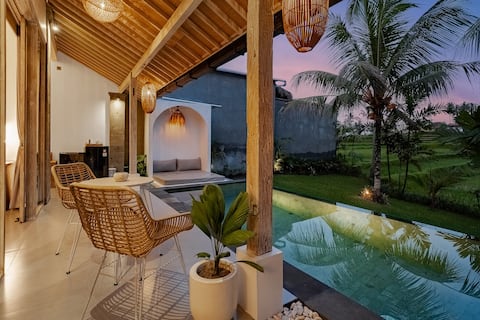 Romantic 1BR Private Villa w/ Infinity Pool – Ubud